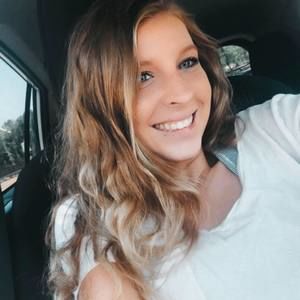 Meet your Posher, Brooke